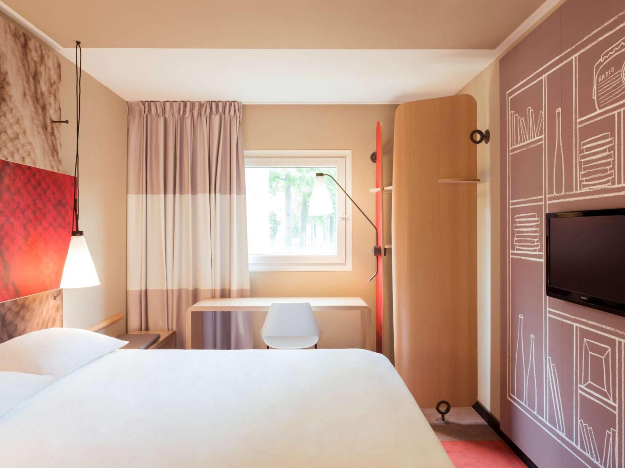 Ibis Manosque Cadarache Hotell Eksteriør bilde