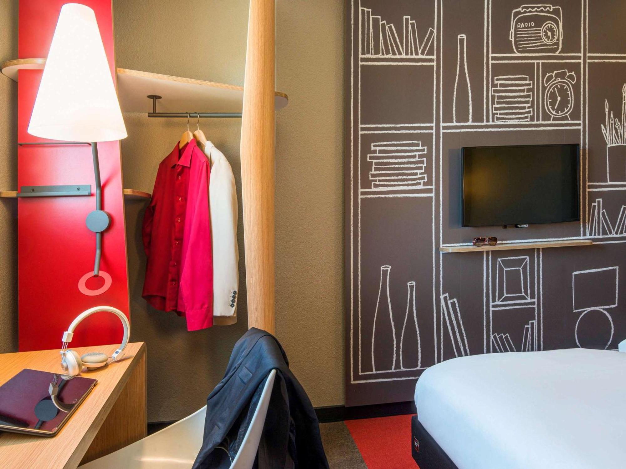 Ibis Manosque Cadarache Hotell Eksteriør bilde