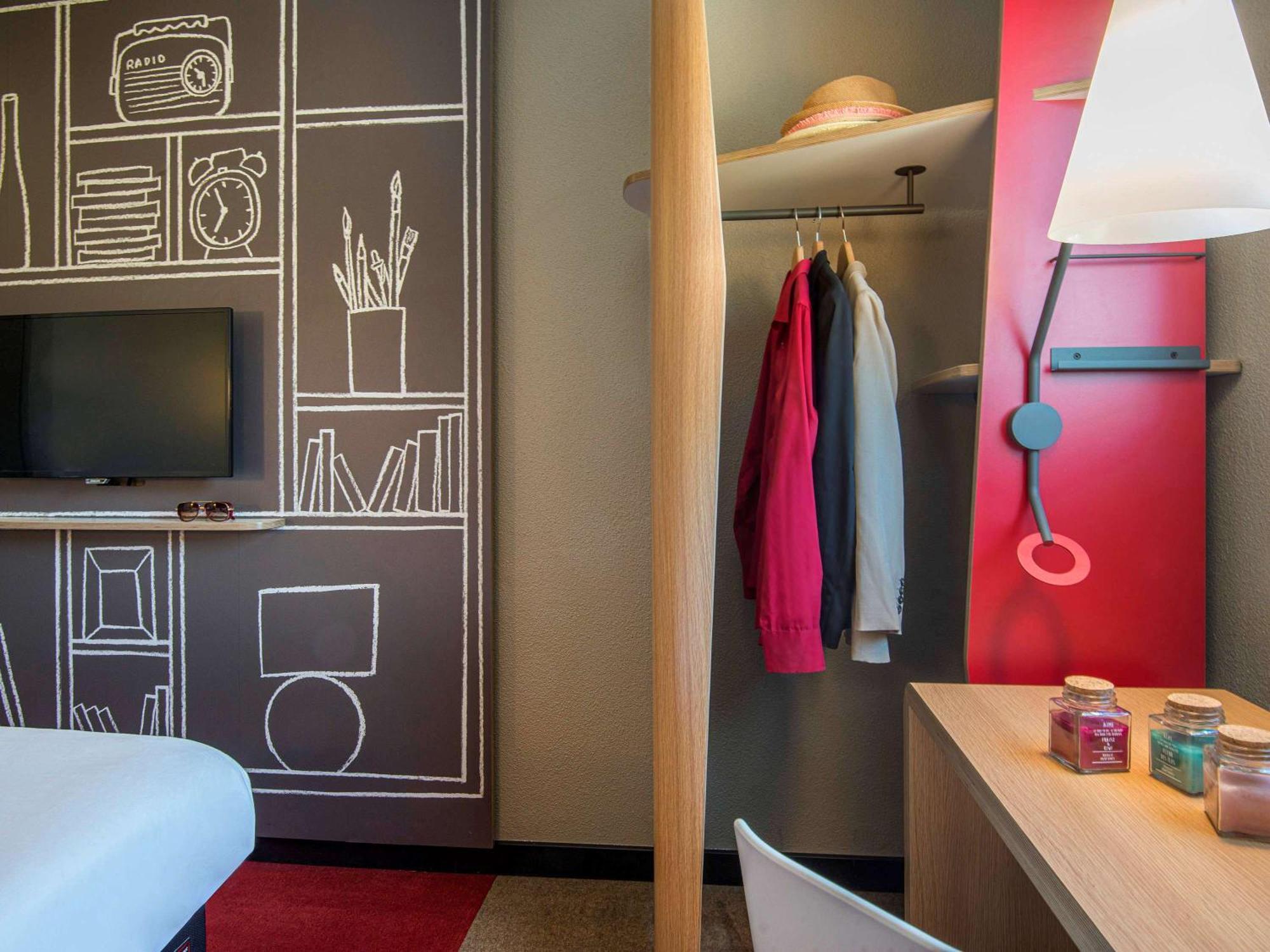 Ibis Manosque Cadarache Hotell Eksteriør bilde
