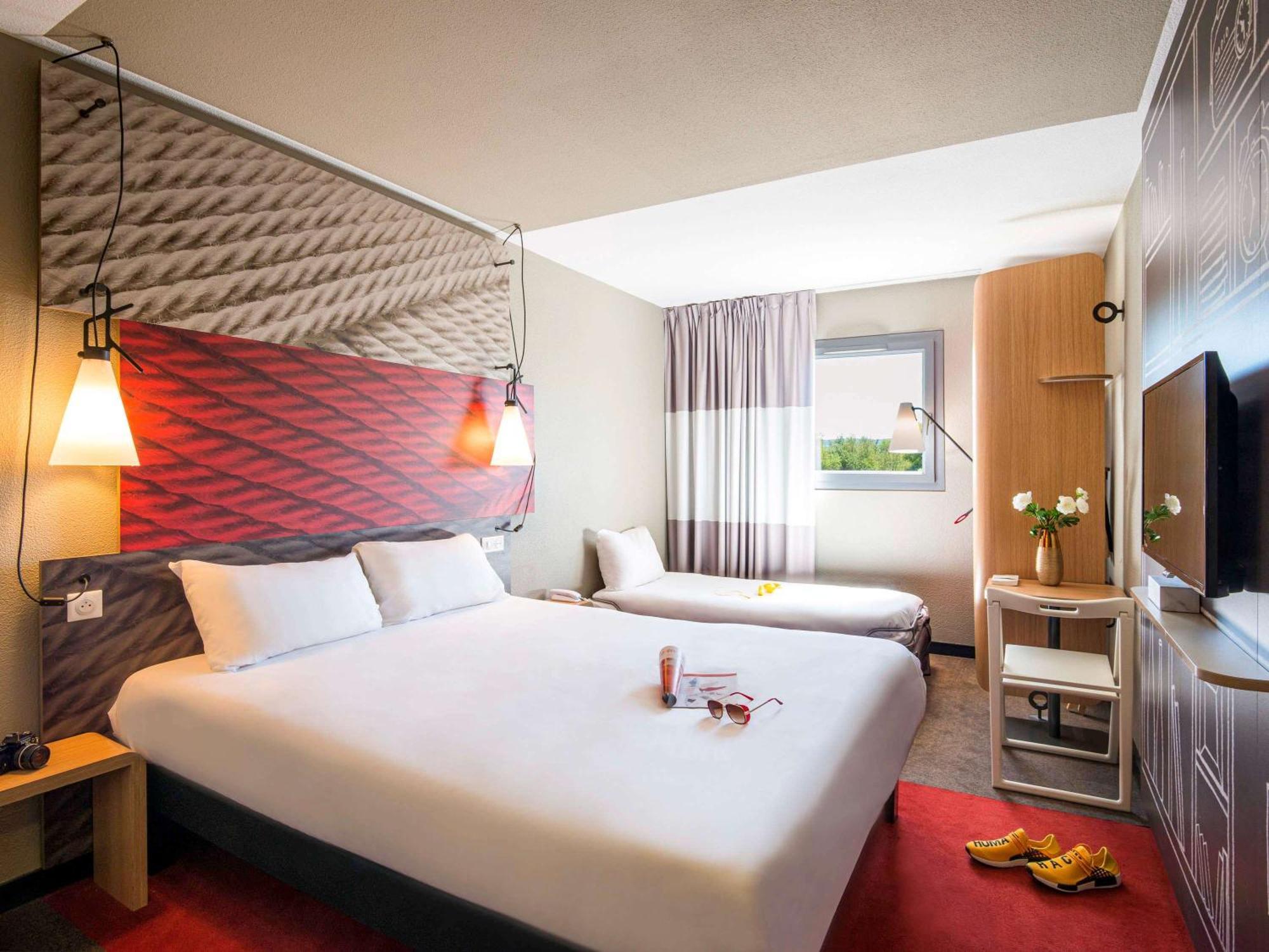 Ibis Manosque Cadarache Hotell Eksteriør bilde