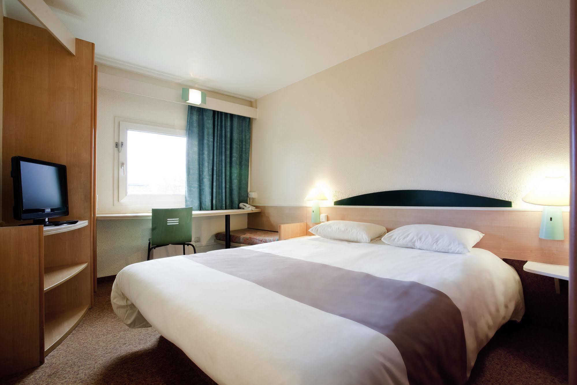 Ibis Manosque Cadarache Hotell Eksteriør bilde
